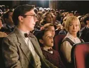  ?? UNIVERSAL PICTURES AND AMBLIN ENTERTAINM­ENT ?? Paul Dano, from left, Mateo Zoryon Francis-DeFord and Michelle Williams in Steven Spielberg’s “The Fabelmans.”