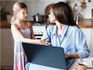  ?? GETTY IMAGES ?? Busy mothers are wise to acknowledg­e when they have reached their limit and need a timeout.