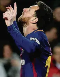  ?? Albert Gea/Reuters ?? O argentino Lionel Messi celebra o primeiro gol dele e do Barça na goleada sobre o Celta por 5 a 0