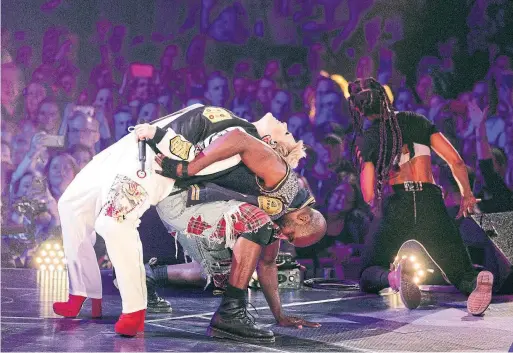  ?? MICHAEL ZORN/INVISION/THE ASSOCIATED PRESS FILE PHOTO ?? P!nk’s Beautiful Trauma tour, coming to the Air Canada Centre, features a chandelier and an oversized Eminem inflatable among its props.