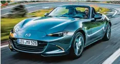  ??  ?? Äußerlich hat sich beim MX5 kaum etwas getan. Die Änderungen stecken unter der Motorhaube: Der Roadster hat nun vor allem mehr Leistung.