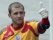  ??  ?? Il Gatto Bogdan Lobont, 40 anni, ex portiere della nazionale romena, di Rapid, Ajax, Dinamo Bucarest, Fiorentina e Roma (9 stagioni, dal 2009 al 2018)