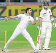  ?? GETTY IMAGES ?? India captain Virat Kohli (R) is miffed with the fact that they will hardly have any time to prepare for South Africa.