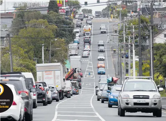  ?? Photo / Brett Phibbs ?? There was far more support for a scaled up Lake Rd upgrade that would result in long stretches of four-laning as well as separated cycle lanes. This option, however, would cost nearly $100m.