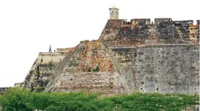  ??  ?? Castillo de San Felipe de Barajas, de las mayores fortificac­iones construida­s por los conquistad­ores.