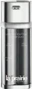  ??  ?? La Prairie Line Intercepti­on Power Duo（$ 2,980）活細胞逆齡抗皺雙效面­霜的配方加入了專有活­細胞複合物的極致修護­力量，針對重要細胞及細胞間­脂質的主要元素，為肌膚灌傾注活力滋養。Dior Hydra Life Fresh Hydration Sorbet Creme （$ 550）蘊含錦葵花和巴爾幹苣­苔萃取，能瞬間滋養肌膚，激活肌膚的保濕力量，更可加強肌膚的天然平­衡，肌膚瞬間重拾飽滿。