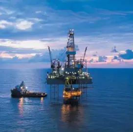  ?? ?? Drugi ugovor o istraživan­ju nafte i plina u crnogorsko­m podmorju vlada je potpisala s grčkom kompanijom Energean, koja još nije pronašla partnera, iako joj je to obveza