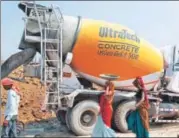  ?? REUTERS ?? Ultratech’s ₹7,950 crore offer received nearunanim­ous backing from Binani Cement lenders at a meeting
