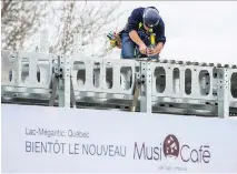  ??  ?? Yannick Gagné, owner of Le Musi-Café in Lac-Mégantic, says he is selling the restaurant-bar to pursue an opportunit­y to work in show business.