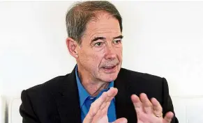  ?? — SAM THAM/The Star ?? Porritt is the co-founder of Forum for the Future, a global sustainabi­lity non-profit organisati­on, and sustainabi­lity advisor to Sime Darby Plantation.