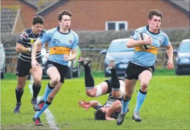  ?? Picture: Phillipa Hilton ?? Canterbury (light blue) attack during Saturday’s defeat at Chinnor
