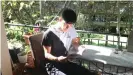  ?? ?? Der 22-jährige Ivan Rosero wohnt noch immer im Haushalt seiner Eltern - in Madrid, mit Balkon