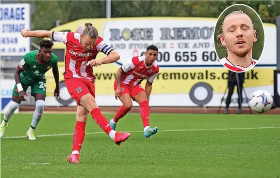  ?? Tom Sandberg/PPAUK ?? Exeter City captain Matt Jay looks dejected (inset) after he misses from the penalty spot in the 2-2 draw against Walsall at St James Park