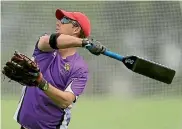  ?? KIRK HARGREAVES/STUFF ?? Coach Shane Bond will reacquaint himself with the baseball mitt and the cut down bat on the New Zealand A tour of India.