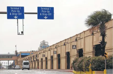  ?? Yi-Chin Lee photos / Houston Chronicle ?? The high-traffic cruise terminals at the Port of Galveston are closed until further notice, leaving thousands of passengers on four cruise ships stuck in the Gulf of Mexico. The storm forced the U.S. Coast Guard to close ports in Houston, Freeport and...