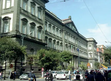  ??  ?? La Centrale L’edificio più rappresent­ativo dell’Ateneo federician­o si trova su Corso Umberto ed ospita anche gli uffici del Rettorato