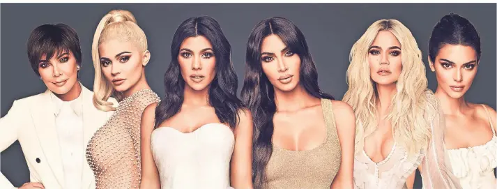  ?? FOTO: OBS/HAYU ?? „Keeping Up With The Kardashian­s“begleitet die Milliardär­s-Familie in ihrem Alltag: Kris, Kylie, Kourtney, Kim, Khloe und Kendall.