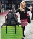  ?? Foto: Emerich ?? Seit Jahren reist Janette Emerich mit ih rem Koffer um die Welt.