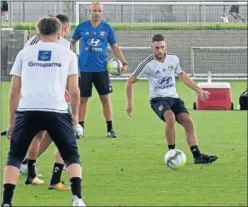  ??  ?? CONCENTRAC­IÓN. Los jugadores del Lyon se entrenarán en Murcia.