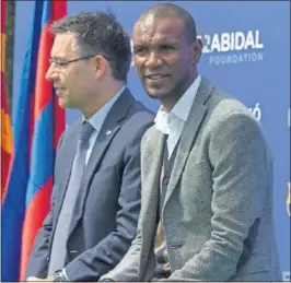  ??  ?? Josep Maria Bartomeu y Éric Abidal.