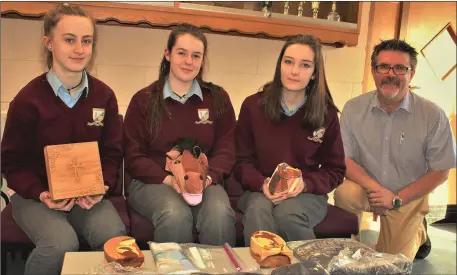  ?? Photo by Sean Radley. ?? Looking ahead to the Millstreet Community School table quiz are Lourdes Pilgrimage volunteers Caoimhe O’Leary, Sarah Twomey, Emma Brady and School Chaplin John Magee.