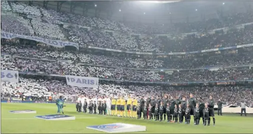 ??  ?? LLENAZO EN EL COLISEO BLANCO. El Santiago Bernabéu se volverá a llenar con la visita del PSG como ya sucediese en noviembre de 2015.