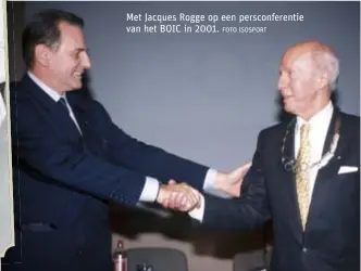  ?? FOTO ISOSPORT ?? Met Jacques Rogge op een persconfer­entie van het BOIC in 2001.