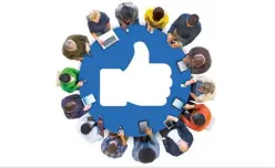  ?? ?? Desde sus inicios, facebook ha ido experiment­ando numerosas actualizac­iones, para adaptarse a las preferenci­as y gustos de los usuarios.
