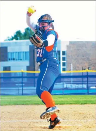  ?? JOHN BREWER - ONEIDA DAILY DISPATCH ?? Oneida’s Kyra Shlotzhaue­r winds up to deliver a pitch during Friday’s 7-0win against Camden on Friday, May 11.