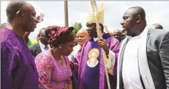  ??  ?? L-R: Minister of Transporta­tion, Chibuike Rotimi Amaechi, his wife, Judith, Bishops Augustine Okwuoma and the Governor of Imo State, Rochas Okorocha. at the funeral mass of late Hon. Iwchie Celestine Nnadimere Ndukwu at St. Patrick’s Catholic Parish,...