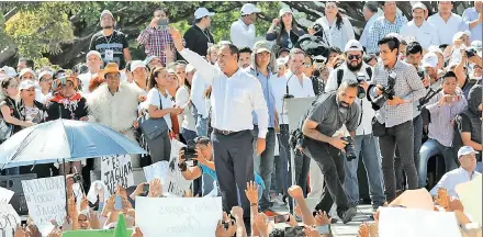  ??  ?? Eduardo Ramírez Aguilar renunció a todos los cargos que ostentaba como militante del PVEM