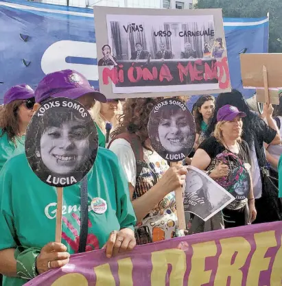  ??  ?? feministas de Argentina realizaron hoy un Paro Nacional de Mujeres. Organizaci­ones