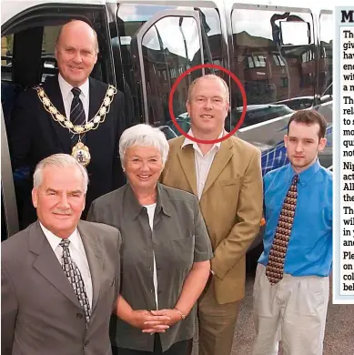  ??  ?? Quitting: Sydney Hardy, circled, at a Nippy Bus event in 2004 when the firm launched