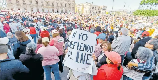  ?? ORACIO CHÁVEZ ?? En la Plaza del Ángel se realizó la concentrac­ión de los participan­tes en la capital