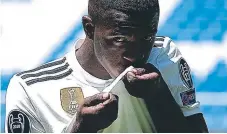  ??  ?? Vinicius afirma que triunfará en el Real Madrid.