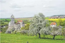  ??  ?? Verzaubert: Burg Katzenstei­n.