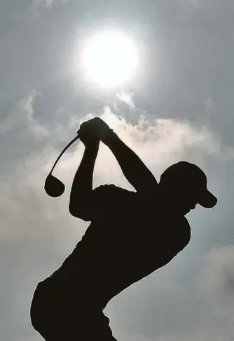  ?? David J. Phillip / Associated Press ?? Tiger Woods has a long recovery ahead of him after sustaining serious injuries in a car crash Wednesday, but like other great athletes, has a drive to succeed that could help him resume his career.