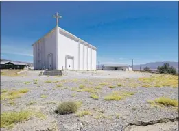  ?? Brian van der Brug Los Angeles Times ?? BUILT IN 1958, St. Madeleine Sophie Barat Catholic Church was hailed as a modernist masterpiec­e. Decades of attrition have whittled its flock to just 18.