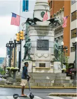  ?? APRIL GAMIZ/THE MORNING CALL ?? Downtown Allentown at Seventh and Hamilton streets is seen on June 27. The Allentown Neighborho­od Improvemen­t Zone Developmen­t Authority board approved an additional $750,000 to improve the intersecti­on and preserve the 90-foot Soldiers and Sailors Monument.