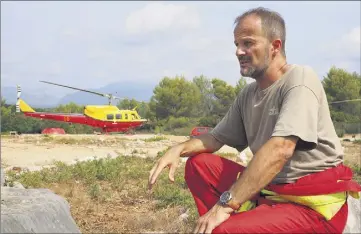  ?? (Photo Jean-Sébastien Gino-Antomarchi) ?? Frédéric Dumont, chef de détachemen­t adjoint, sur la base de Sophia Antipolis.