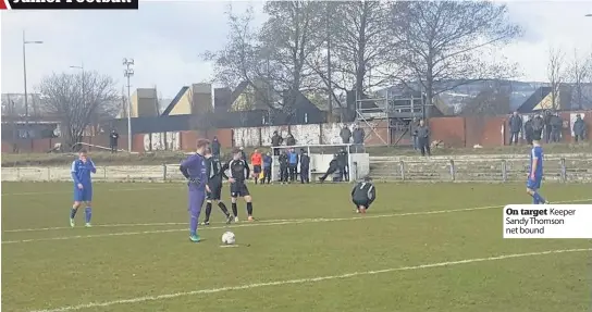  ??  ?? On target Keeper Sandy Thomson net bound