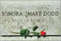  ?? JEFF T. GREEN — THE ASSOCIATED PRESS FILE ?? This file photo, shows the grave marker of Sonora Smart Dodd at Greenwood Memorial Terrace in Spokane, Wash. Dodd is known as the founder of the first celebratio­n of Father’s Day in 1910.