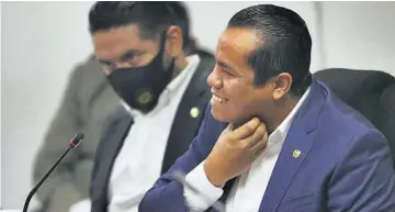  ??  ?? Reunión. Ministro de Hacienda y diputados volvieron a reunirse para analizar presupuest­o 2021.