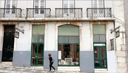  ??  ?? A Livraria Trindade, na rua do Alecrim, é uma das novas Lojas com História da cidade de Lisboa