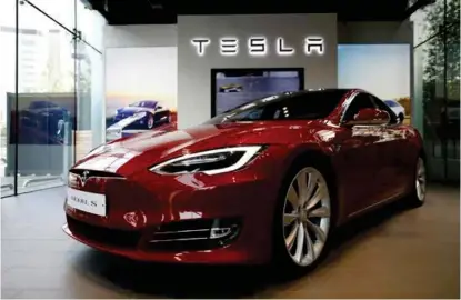  ?? FOTO: KIM HONG-JI, REUTERS ?? SLITER: Oljefondet sliter med eierstyrin­gen av Tesla, viser 2018-rapporten om ansvarlig forvaltnin­g.