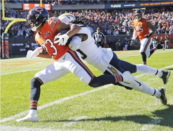  ?? NUCCIO DINUZZO/GETTY IMAGES ?? Cornerback Kyle Fuller’s intercepti­on return set up the Bears with a first-and-goal from the 4, but they were forced to settle for a field goal.