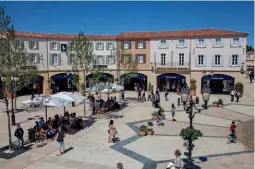  ??  ?? Outfitted with open-air and indoor attraction­s and services, Mcarthurgl­en Designer Outlets beckons shoppers in nine countries around the globe