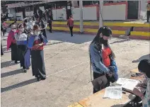  ?? PATRICIA OLEAS / EXPRESO ?? Chimborazo. Más de 400.000 personas acudieron ayer a las urnas.