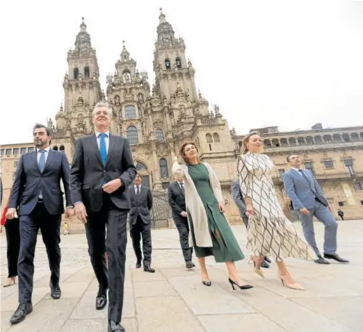  ?? // MIGUEL MUÑIZ ?? El presidente de la Xunta y su equipo de gobierno ayer