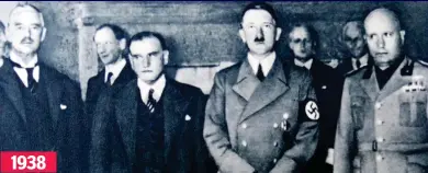  ?? ?? 1938
Sell-out: Neville Chamberlai­n, left, with Daladier, Hitler and Mussolini in Munich
